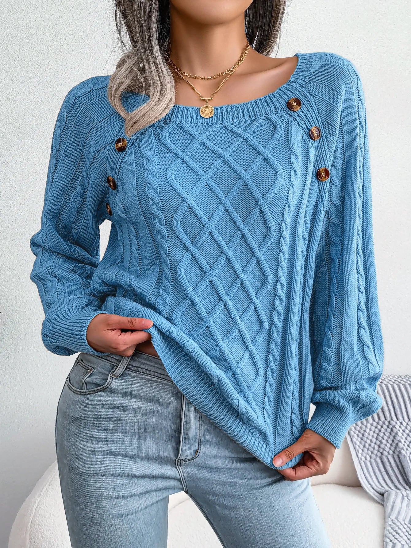 Amoura Elegance Women's 2024 Autumn/Winter Casual Square Collar Nail Buckle Twist Knitted Pullover Sweater – Chic & Cozy Knitwear