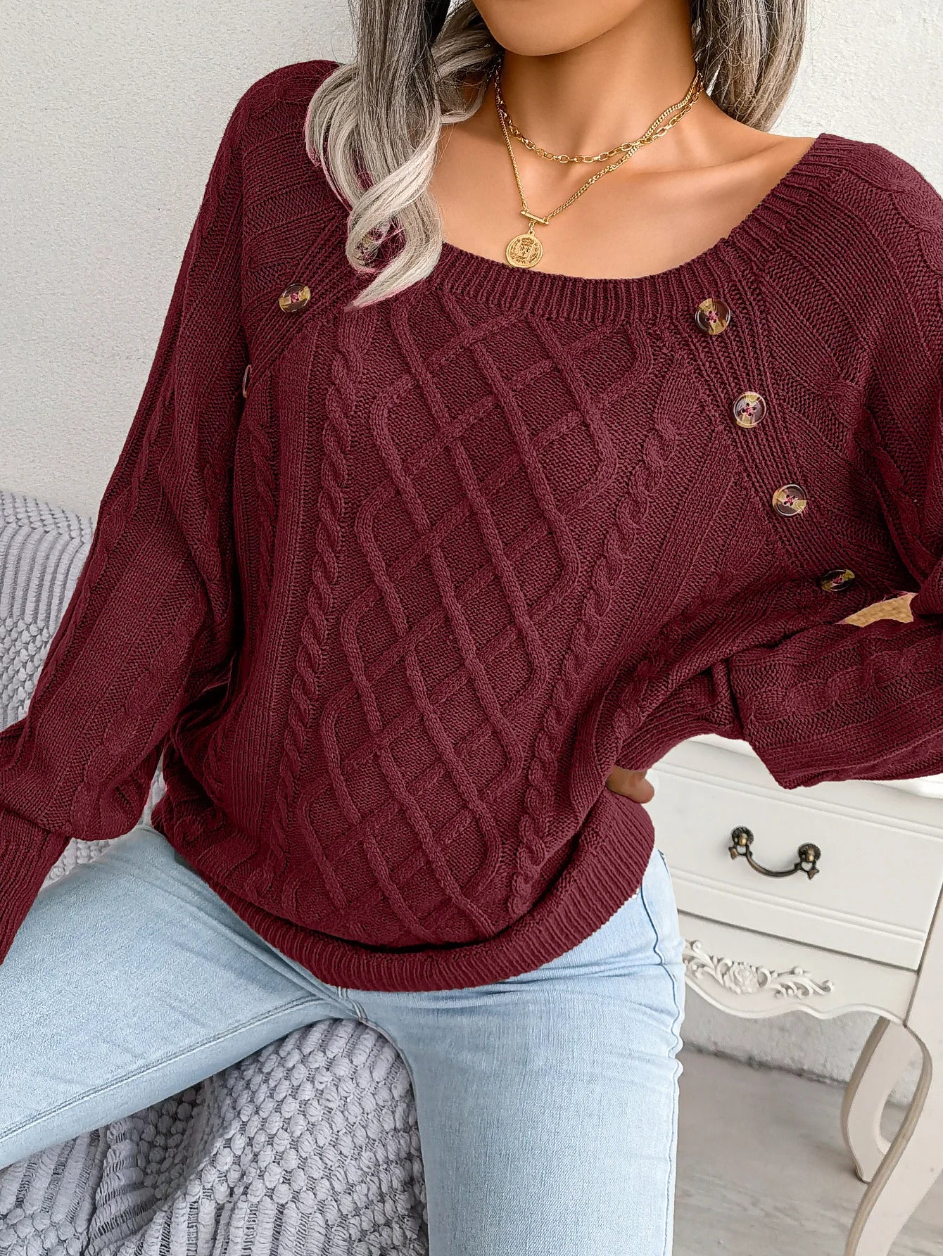 Amoura Elegance Women's 2024 Autumn/Winter Casual Square Collar Nail Buckle Twist Knitted Pullover Sweater – Chic & Cozy Knitwear