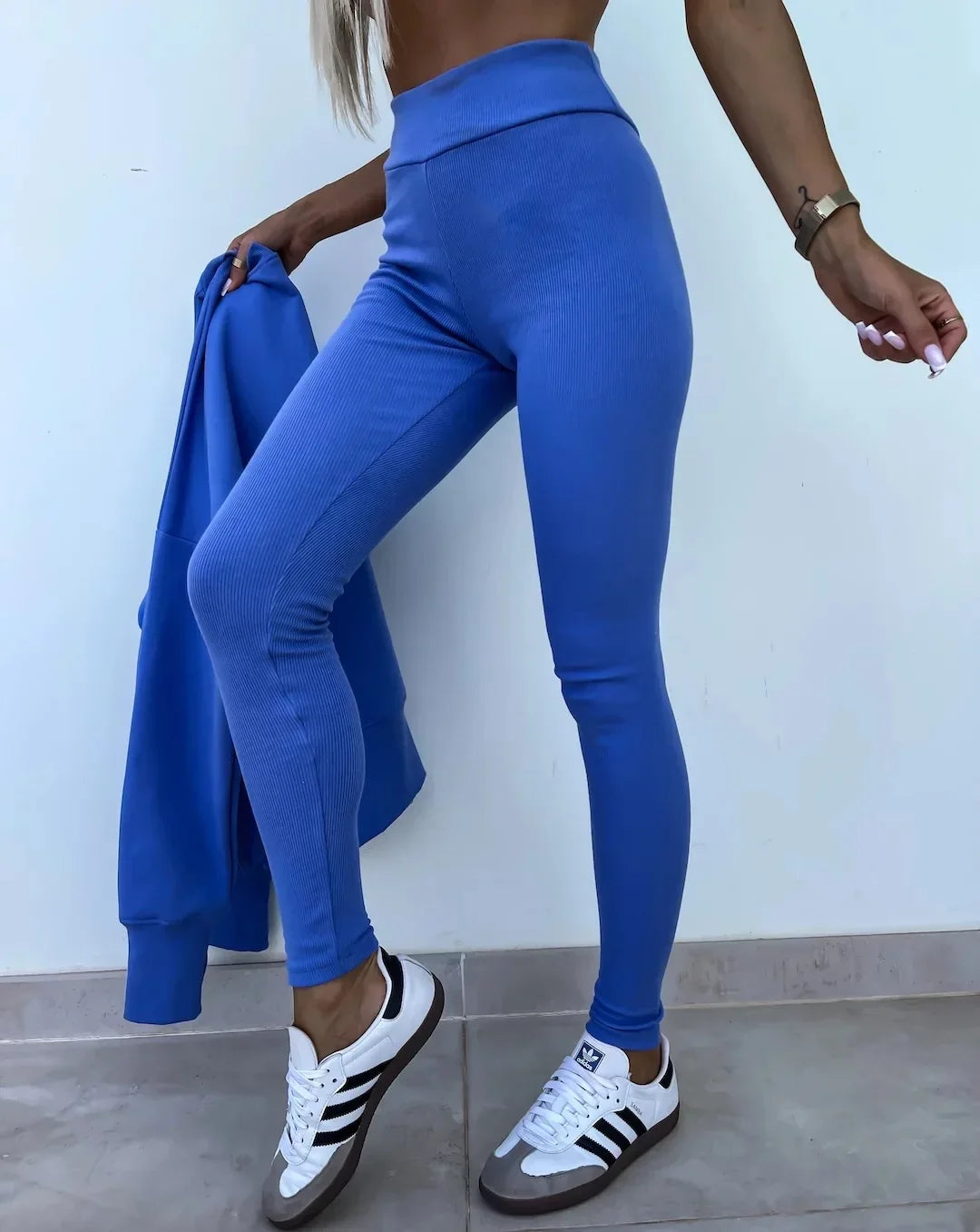 Amoura Elegance Women's Two-Piece Suit – Spring Casual Hoodie and Slim-Fit Trousers Set