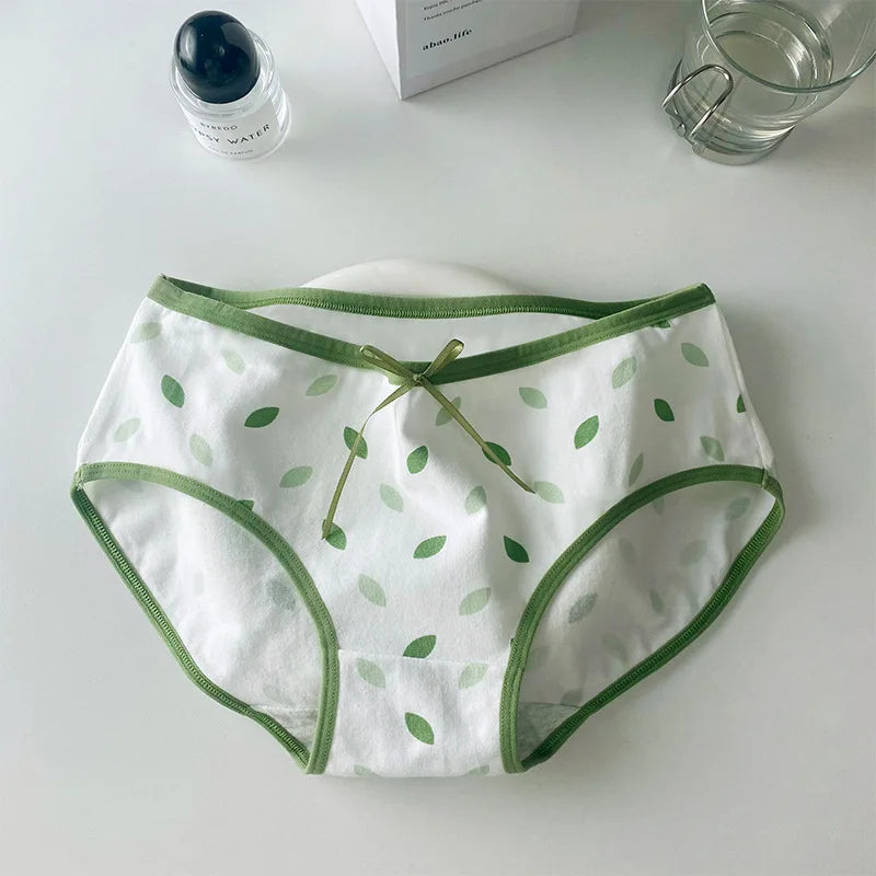 Amoura Elegance 5PCS Cute Print Cotton Intimates – Middle-Waist Women’s Panties