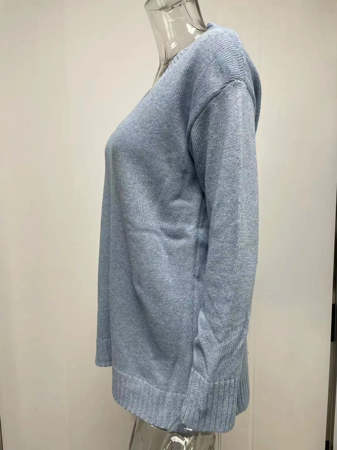 Amoura Elegance Fashion Europe and US 2024 Autumn/Winter Solid Color V-Neck Sweater Blouse – Casual Loose Fit Women's Top