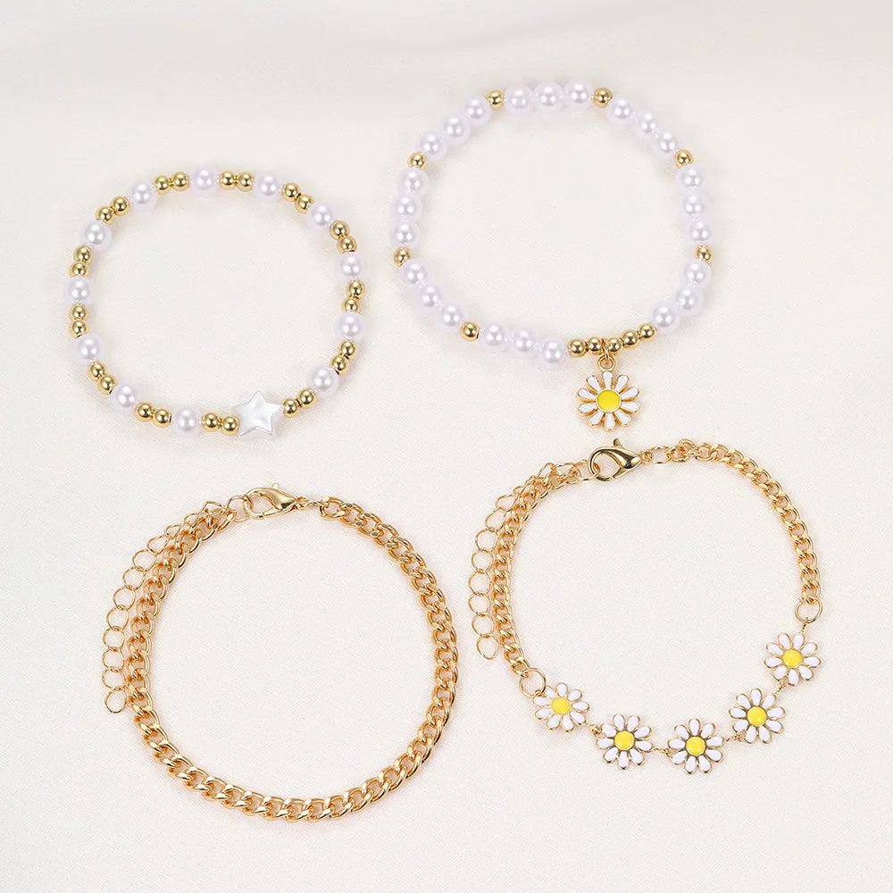 "Amoura Elegance 4-Piece Vintage Daisy Flower & Faux Pearl Bracelet Set – Bohemian Beaded Enamel Star Stackable Jewelry for Women"
