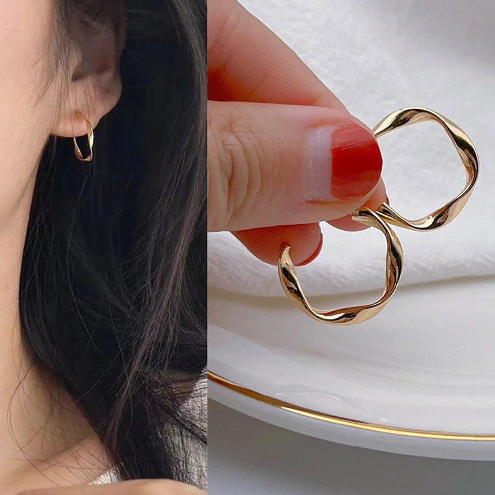 "Amoura Elegance Irregular Geometric Twisted Ear Clip Earrings for Women | Minimalist Non-Pierced Earcuffs, Metal Jewelry"