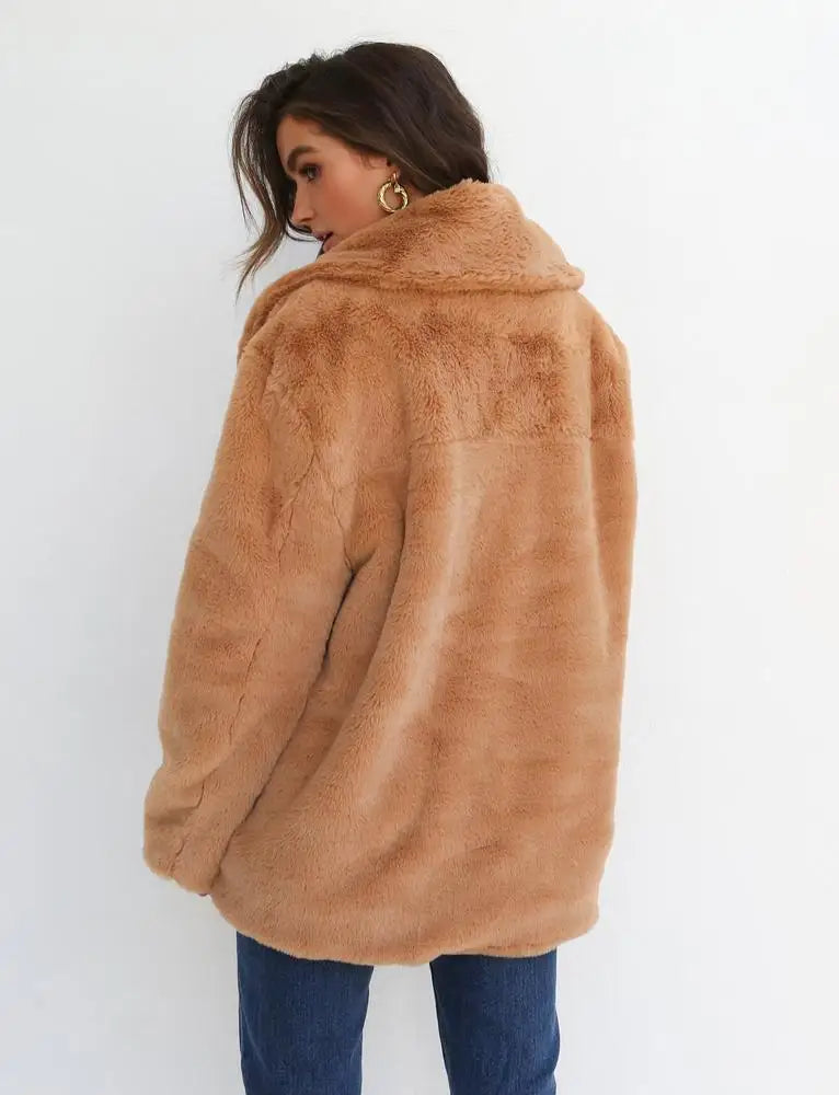 "Amoura Elegance Women's Plush Lapel Slim-Fit Jacket – European & American Fashion Sexy Autumn/Winter Outerwear for Stylish Comfort"