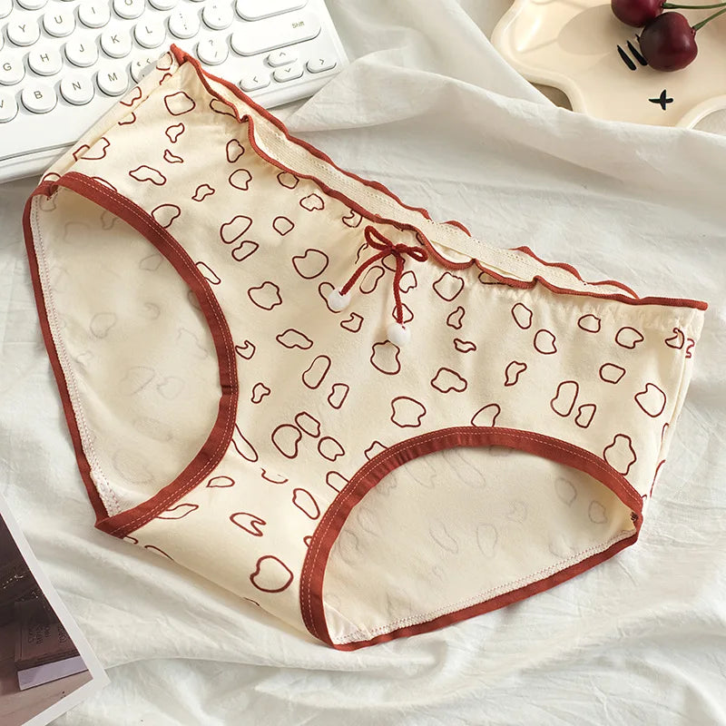 Amoura Elegance 5-Piece Women's Cute Cow Print Cotton Underwear Set - Mid-Waist, Plus-Size Lingerie Briefs
