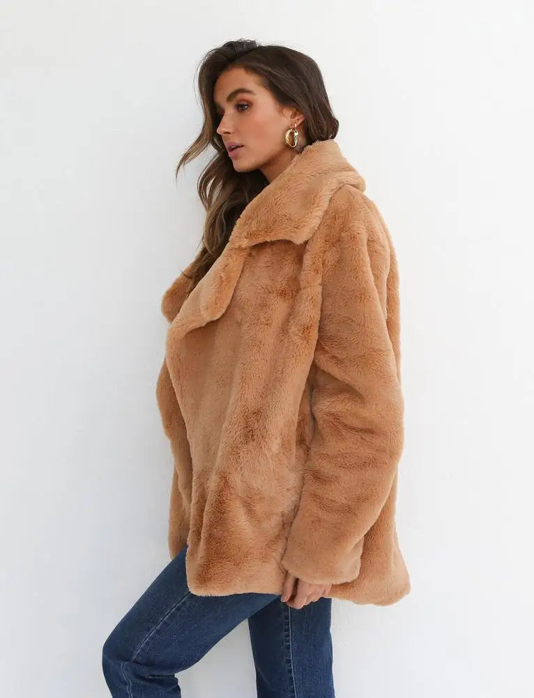 "Amoura Elegance Women's Plush Lapel Slim-Fit Jacket – European & American Fashion Sexy Autumn/Winter Outerwear for Stylish Comfort"