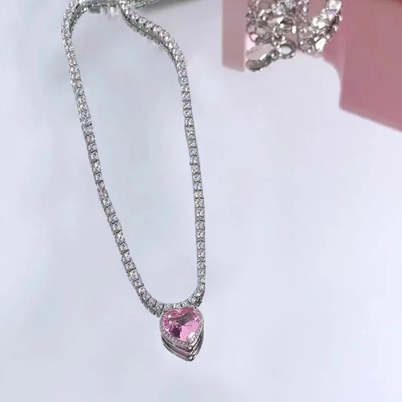 "AmouraElegance Pink Heart Pendant Necklace for Women | Rhinestone Clavicle Choker, Cute Crystal Moonstone Jewelry Gift for Lovers"