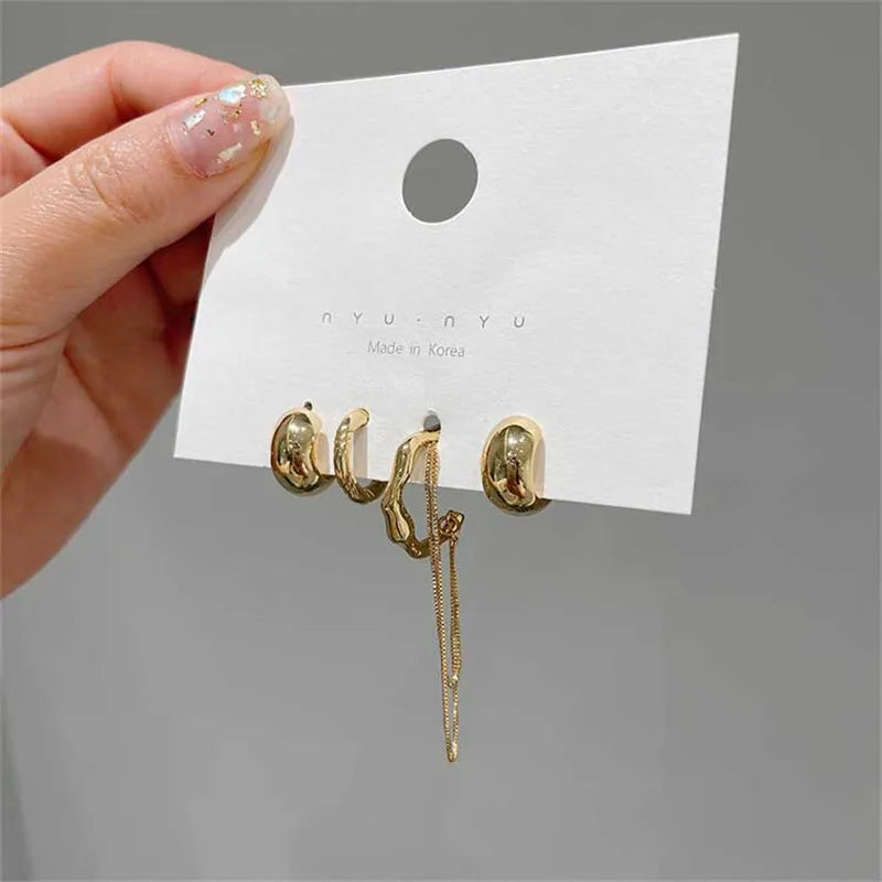 AmouraElegance Women Gold Color Ear Cuff Non-Piercing Ear Clips | Fake Cartilage Earrings Clip-On Jewelry for Women | No Hole Required