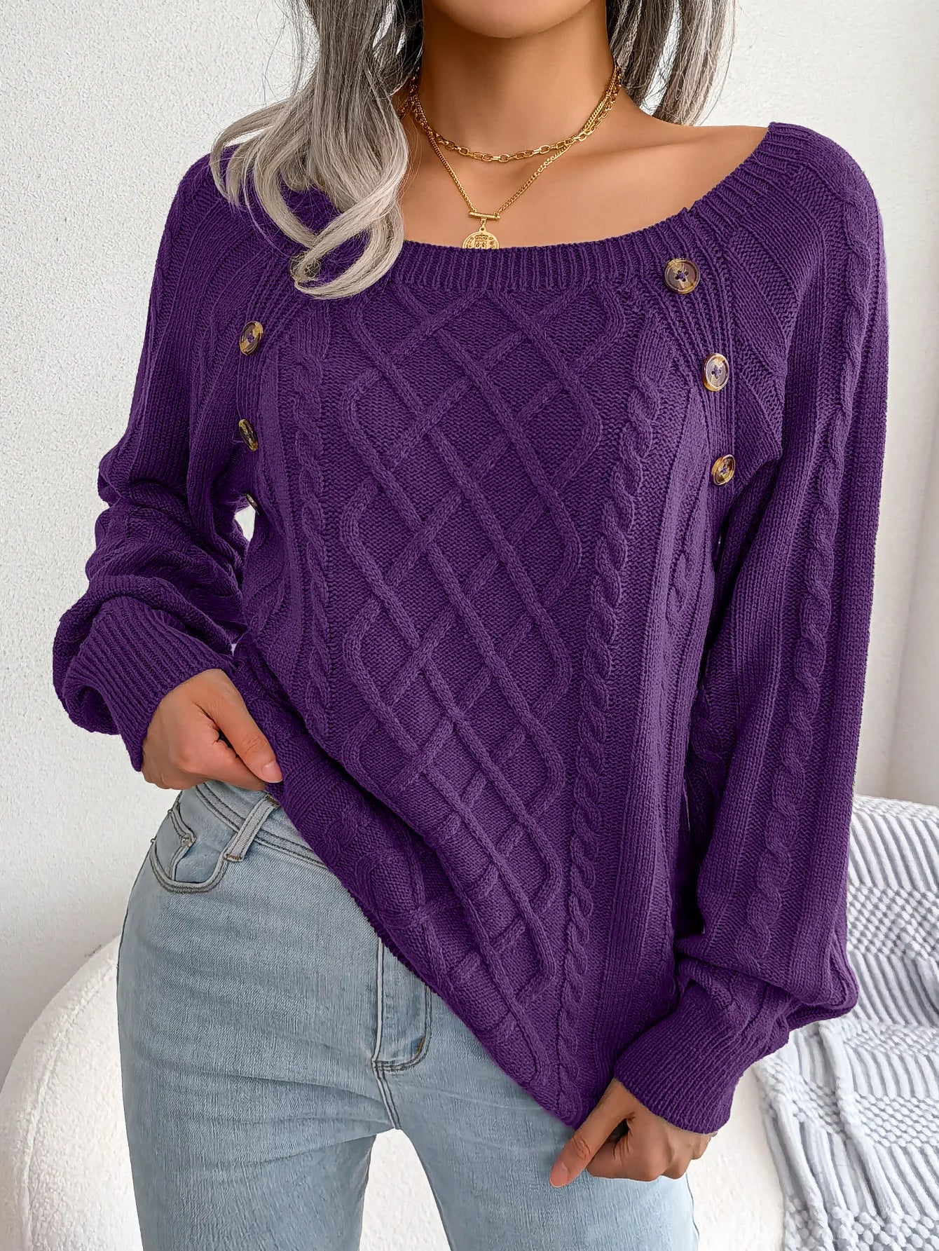 Amoura Elegance Women's 2024 Autumn/Winter Casual Square Collar Nail Buckle Twist Knitted Pullover Sweater – Chic & Cozy Knitwear