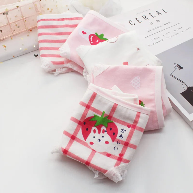 Feel fresh and fruity in our breathable underwear adorned with a charming strawberry print, designed for all-day comfort.
Embrace your playful side with our adorable strawberry print underwear  the perfect blend of comfort and cuteness.