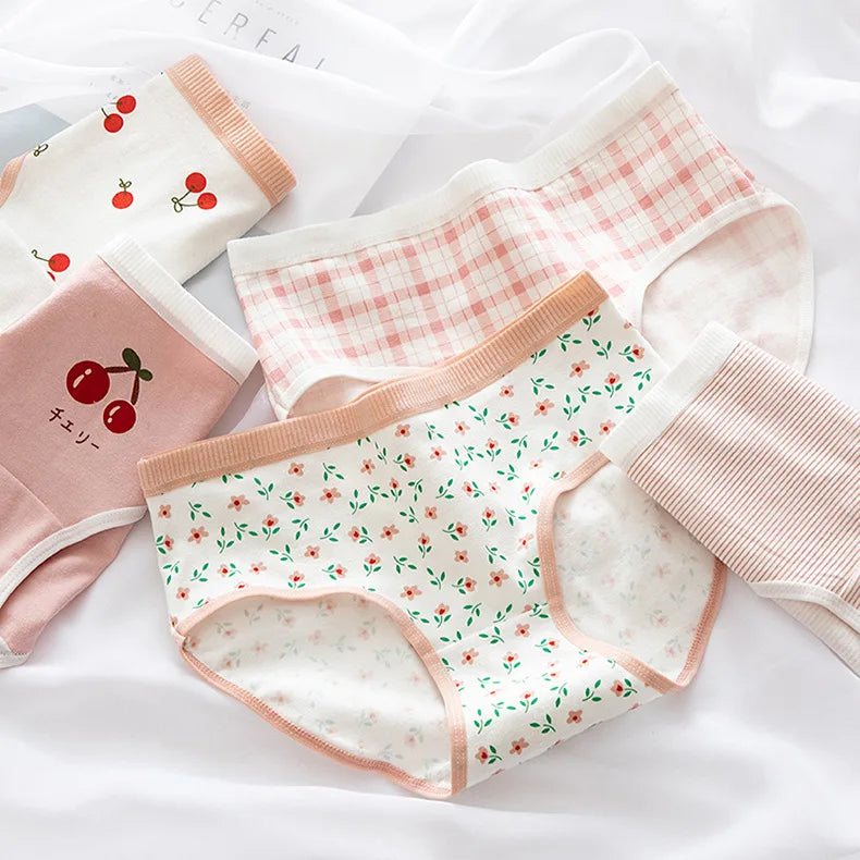 Comfortable holiday sleepwear in various colors, featuring Comfort Fit Underwear and stylish designs.
