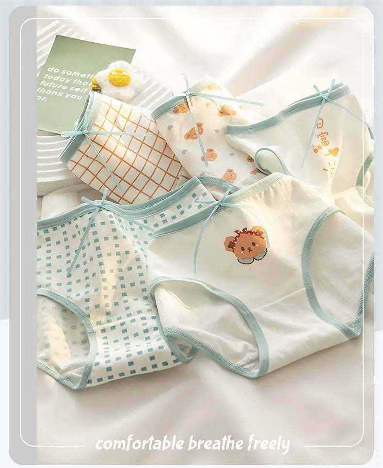 Amoura Elegance 5PCS Cute Bear Mid Waist Briefs – Women’s Cotton Underwear