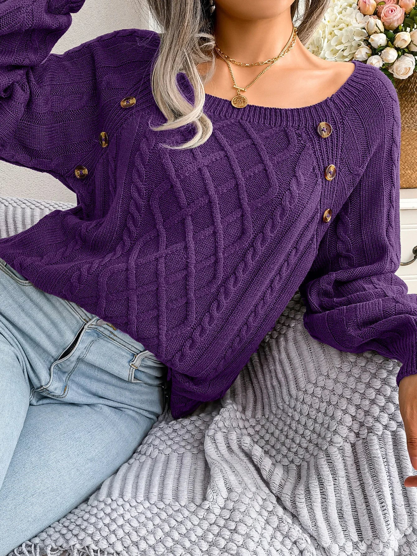 Amoura Elegance Women's 2024 Autumn/Winter Casual Square Collar Nail Buckle Twist Knitted Pullover Sweater – Chic & Cozy Knitwear