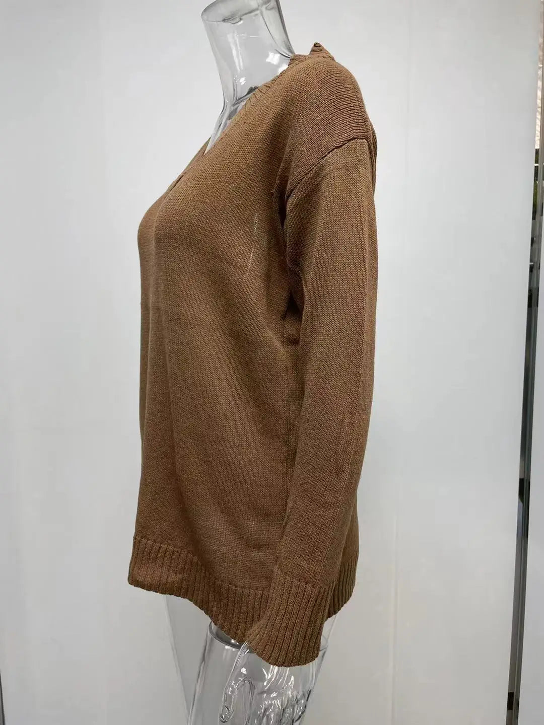 Amoura Elegance Fashion Europe and US 2024 Autumn/Winter Solid Color V-Neck Sweater Blouse – Casual Loose Fit Women's Top