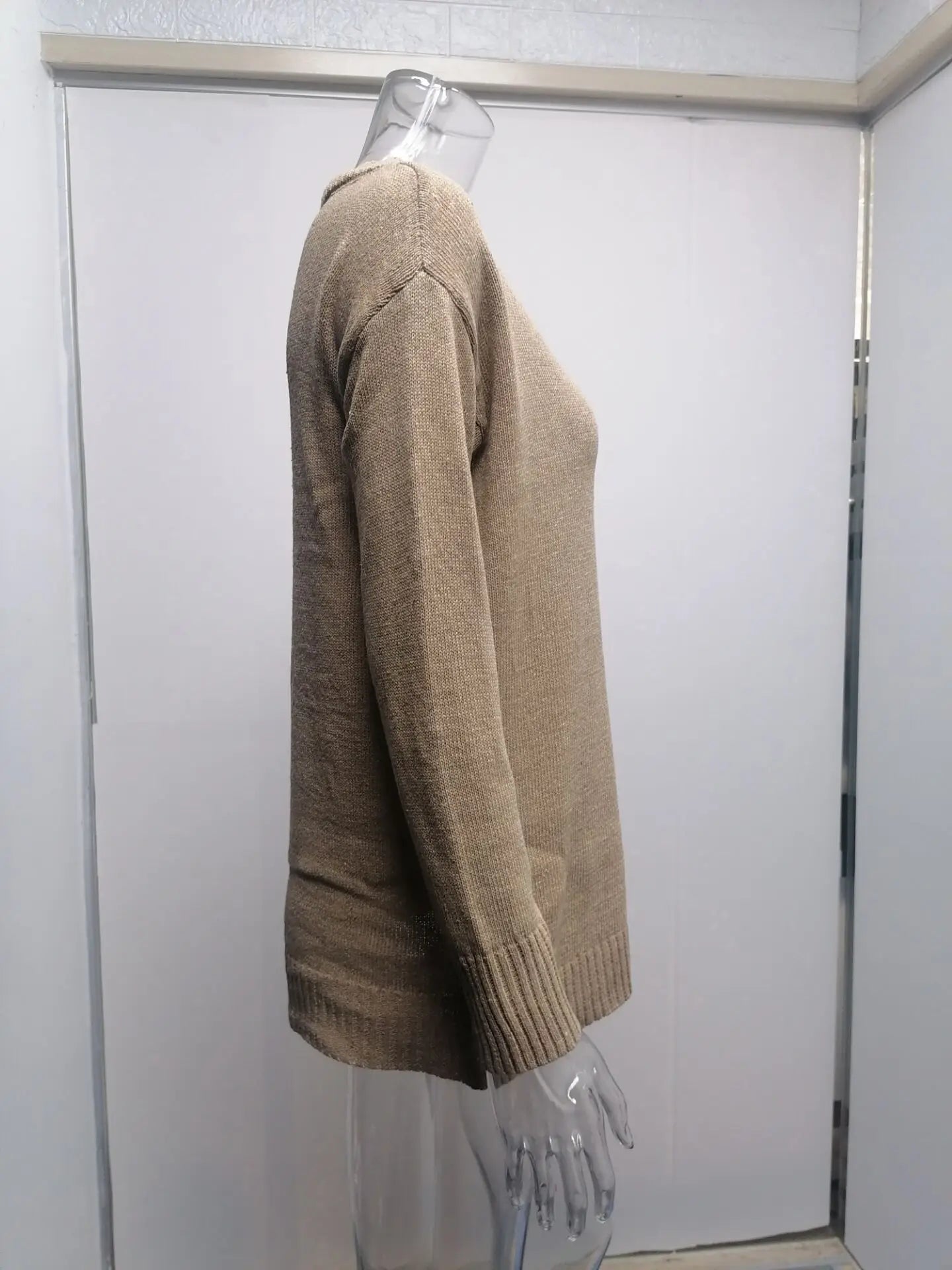 Amoura Elegance Fashion Europe and US 2024 Autumn/Winter Solid Color V-Neck Sweater Blouse – Casual Loose Fit Women's Top